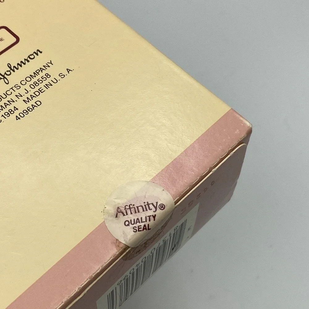 Affinity Conditioner Johnson &‎ Johnson 15 fl. oz. Vintage